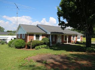 5 Westside Dr, Etowah, NC 28729