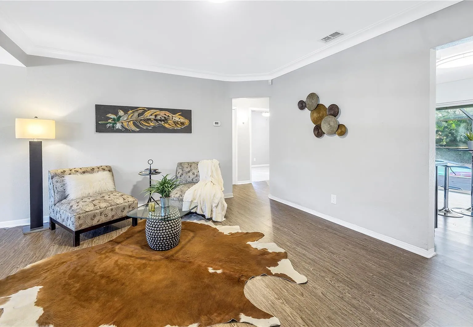 4 bed, 2051 sqft, $5,500 — Photo 3