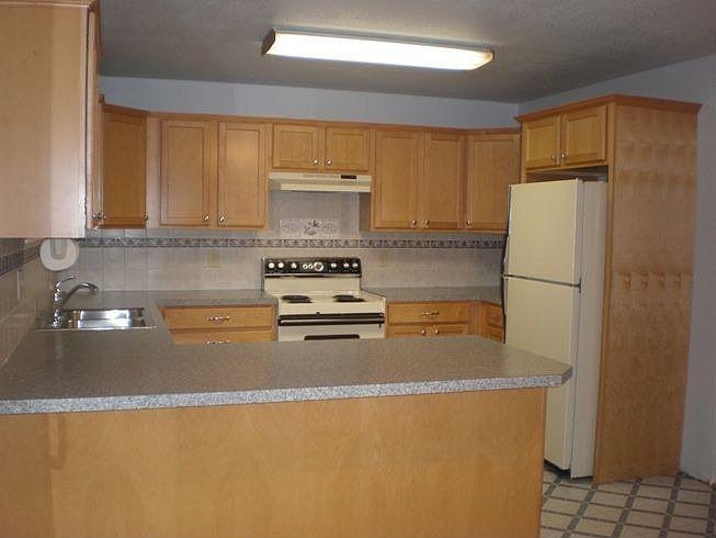 2nd image of 1640 Sunflower Dr