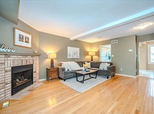 302 College Ave W #4, Guelph, ON N1G 4T6