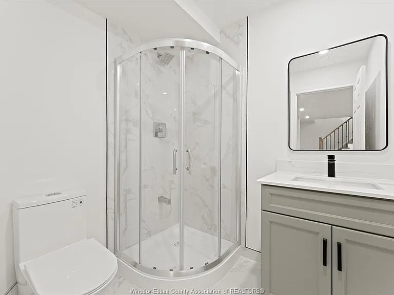 702 Pierre Ave #1 — Photo 10