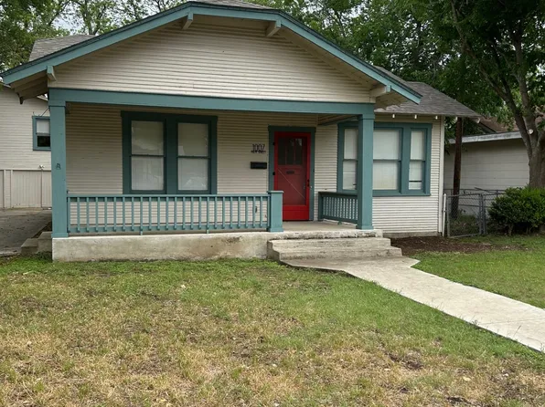 1007 Palm St, Seguin, TX 78155