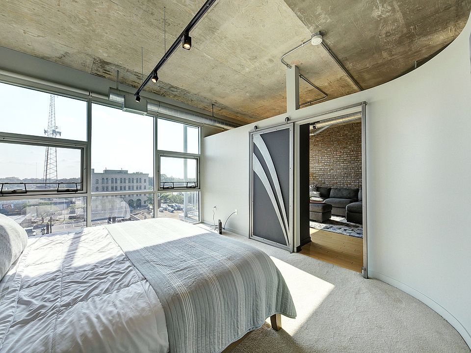 100 W 5th St # 1-610, photo 13