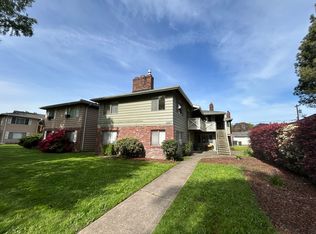 1023 16th Ave APT 3, Longview, WA 98632