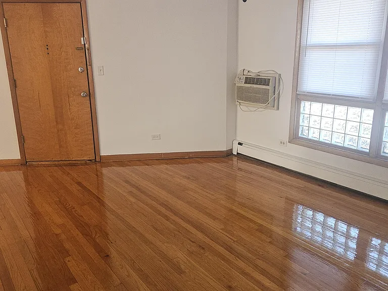 Gregory St — Photo 16