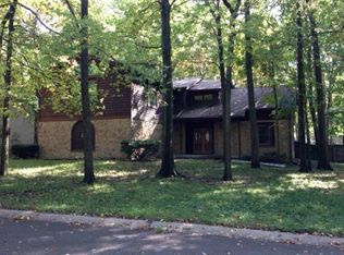 1577 Timber Ln, Greenwood, IN 46142