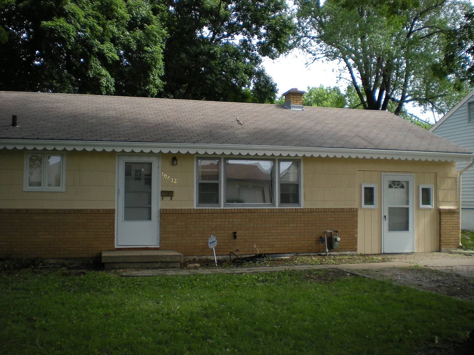 3 bed, 1165 sqft, $1,585 — Photo 1