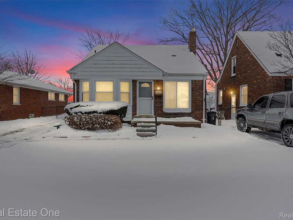 1st image of 20688 Fleetwood Dr