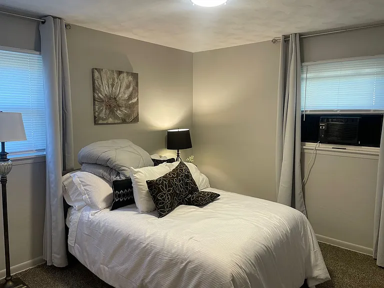 3020 Beacon St — Photo 21