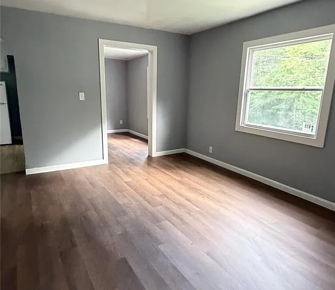 1021 California Dr — Photo 26