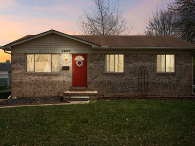 29826 Commonwealth St, Roseville, MI, 48066