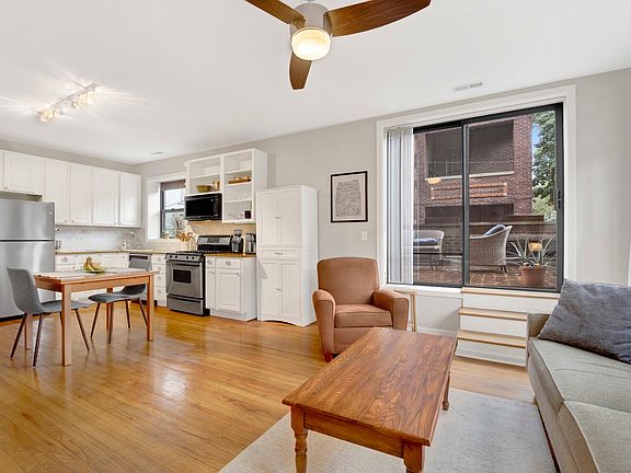 5th image of 2446 W Leland Ave #1