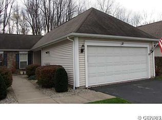 27 Maier Cir, Spencerport, NY 14559