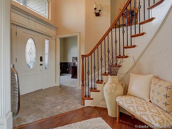 3rd image of 2735 S Duck Cir