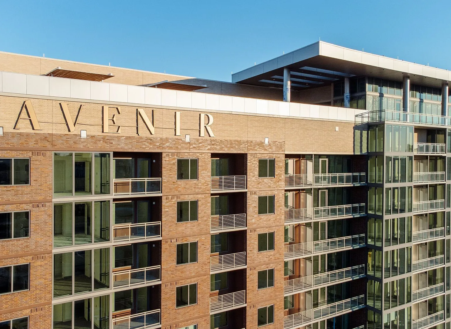 Avenir — Photo 1