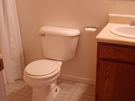 2nd image of 315 N Washington St APT 6