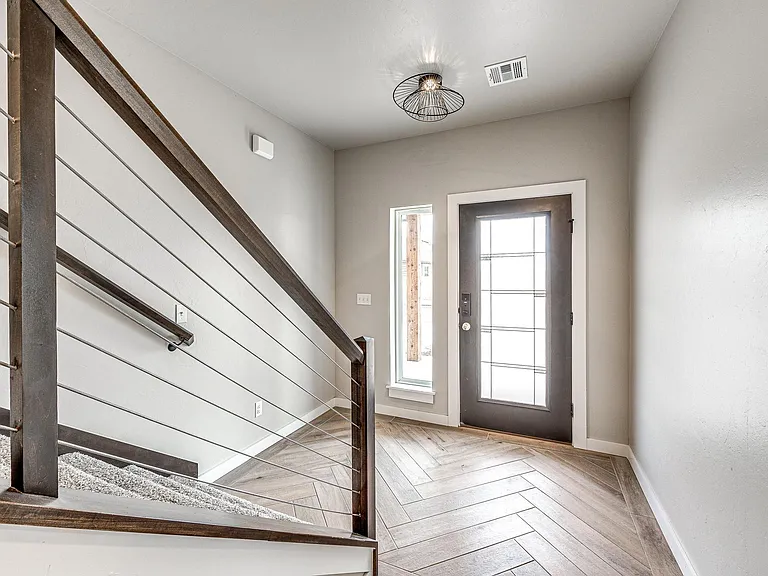 109 Carlow Way — Photo 10