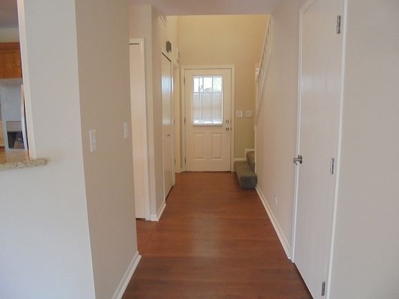 4th image of 2988 Heatherwood Ct #19064