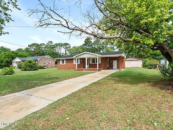 3rd image of 30 Northwood Drive