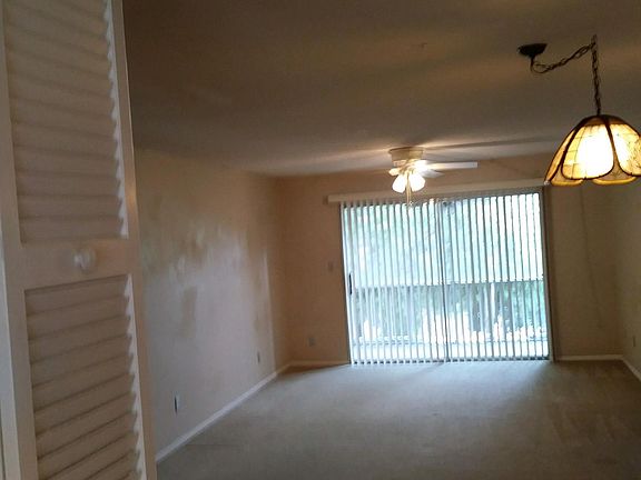 5th image of 1250 Denning Dr #218