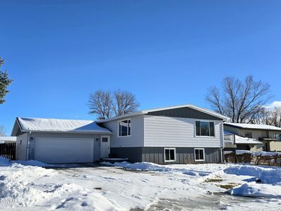 1124 Chestnut Ln, Beulah, ND, 58523