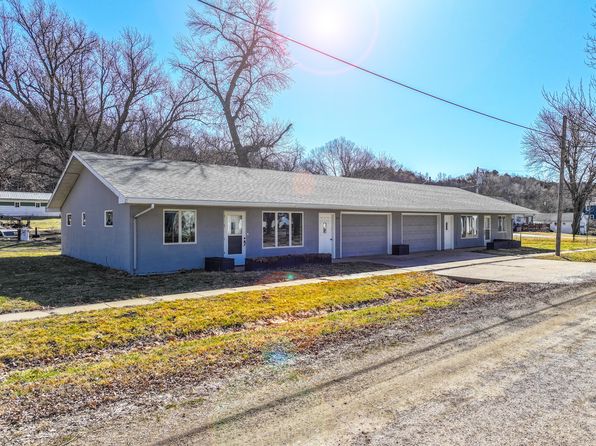 308 & 310 2nd St, Pisgah, IA 51564