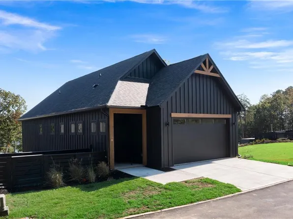 120 Marina Parc Dr, Waleska, GA 30183