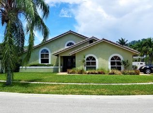 5248 Deerhurst Crescent Cir, Boca Raton, FL 33486