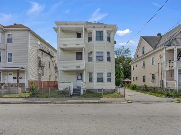95 John St, Pawtucket, RI 02861