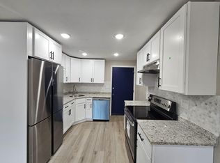 53 Fieldside Dr #15A, Groton, CT 06340