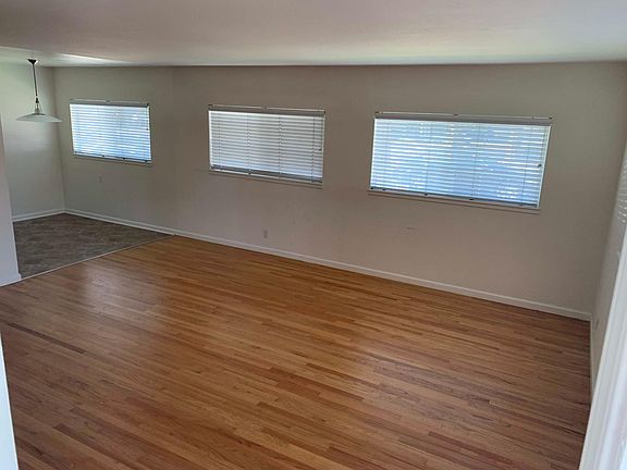 5th image of 441 Cypress Ave
