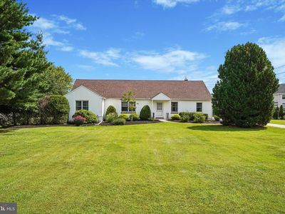 121 Eagle Rd, Newtown, PA, 18940