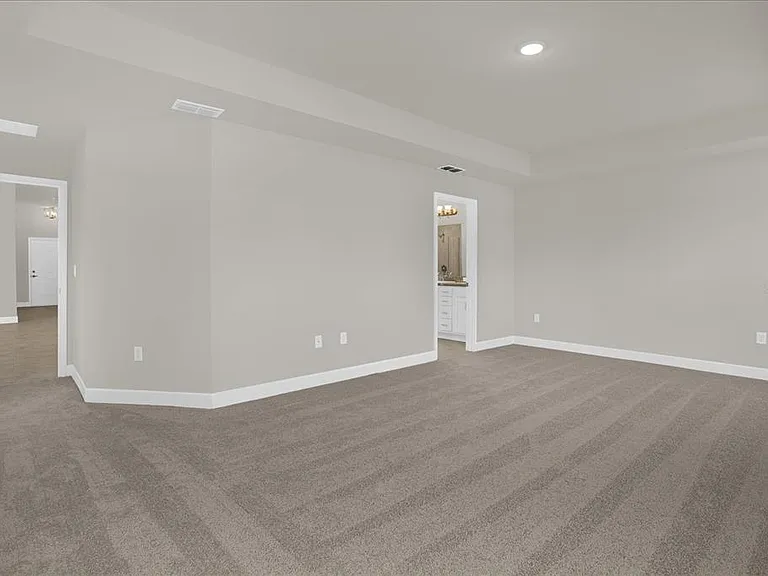 671 Tanaro Ln — Photo 17