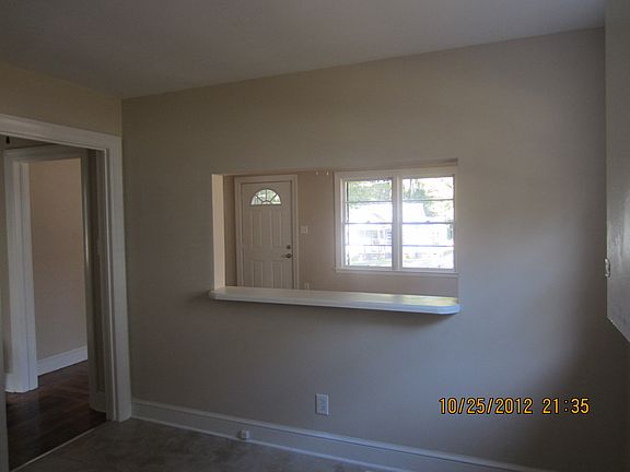 5th image of 273 Alexander Ave