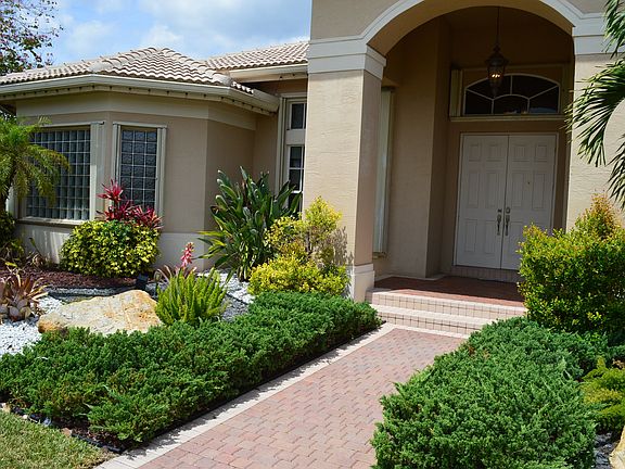 JUST RENTED CALL 786-333-1804 FOR UPDATED INVENTORY LIST!