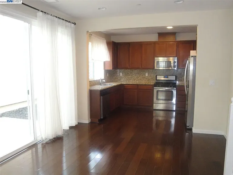 3323 Vittoria Loop — Photo 13
