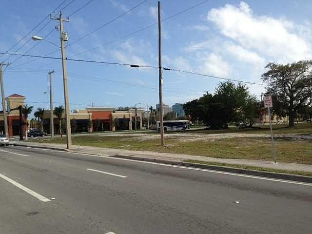 1st image of 520 NW 7th Ave