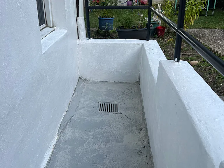 250 Grand St — Photo 8