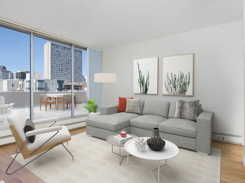 Living Room with Oak Flooring and Outdoor Space