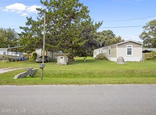 143 Zacchaeus Avenue, Morehead City, NC 28557
