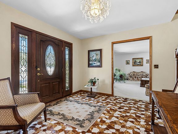 3rd image of 504 Rue Chamonix