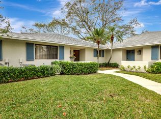 209 Club Dr, Palm Beach Gardens, FL 33418