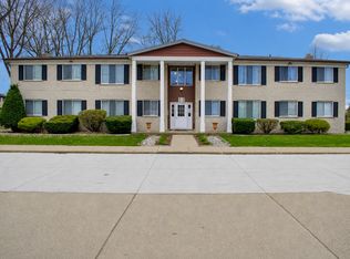 1630 E Thirteen Mile Rd #1632, Madison Heights, MI 48071