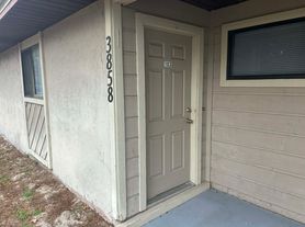 3858 NW Huntsboro St, Lake City, FL