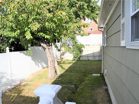 5th image of 12 Lena St