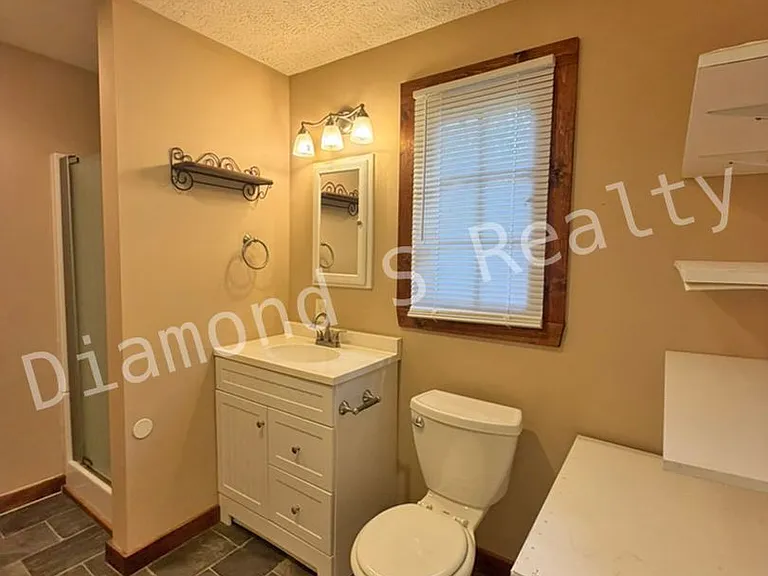 1313 S Jefferson Ave, Spfd — Photo 6
