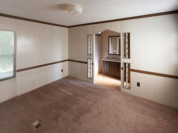 3rd image of 9010 Lumbert Ln