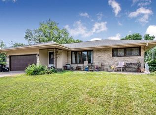 2920 Aurora Ave, Des Moines, IA 50310