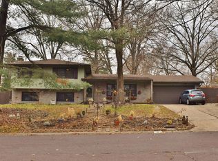911 Bourn Ave, Columbia, MO 65203