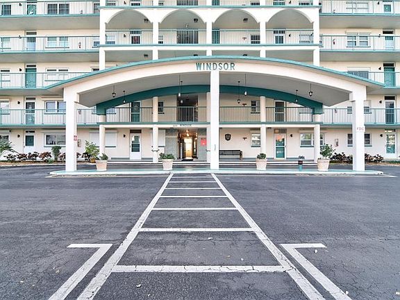 3rd image of 6020 Shore Blvd S APT 112